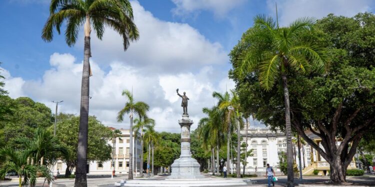 Praça Fausto Cardoso recebe abertura do Forró Caju 2025 nesta sexta-feira, 30; confira programação