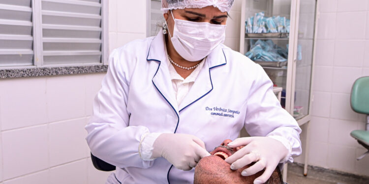 Ipesaúde alerta para conscientização sobre o câncer de boca com a campanha Maio Vermelho