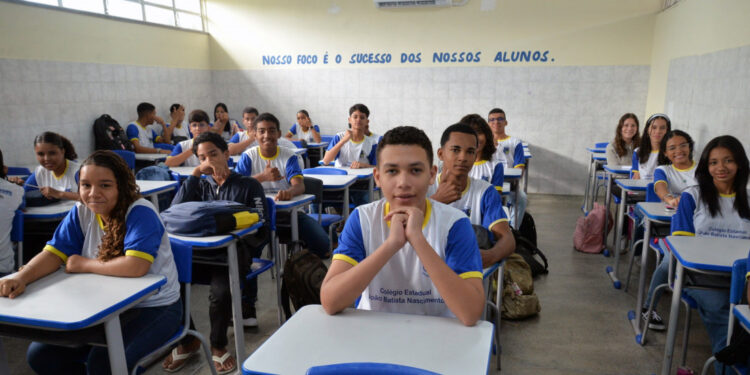 Governo de Sergipe já investiu mais de R$ 138 milhões na climatização de escolas estaduais