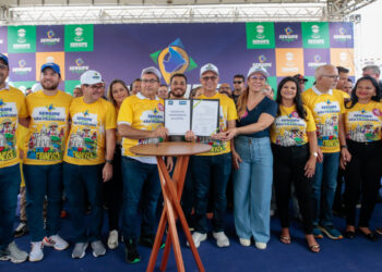 Governador Fábio Mitidieri leva R$5 milhões em investimentos para São Francisco na 47ª edição do ‘Sergipe é aqui’