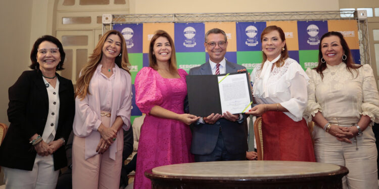 Desembargadora Iolanda Guimarães assume o Governo do Estado