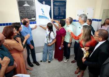 Governador entrega 70ª obra da Educação e 200ª escola climatizada em Sergipe