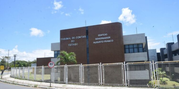 TCE emite determinações a prefeituras após indícios de utilização indevida de recursos da outorga da Deso