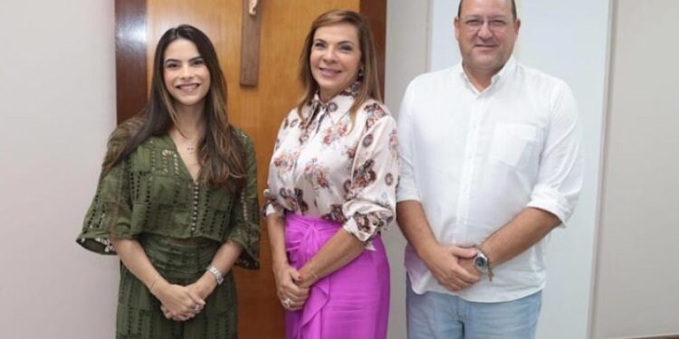Yandra Moura visita governadora de Sergipe em exercício, Iolanda Guimarães