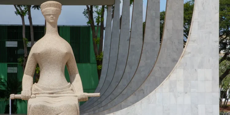 STF suspende julgamento sobre revisão da vida toda