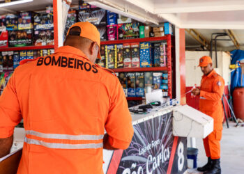 CBMSE reforça fiscalizações para identificar pontos de venda clandestina de fogos de artifício