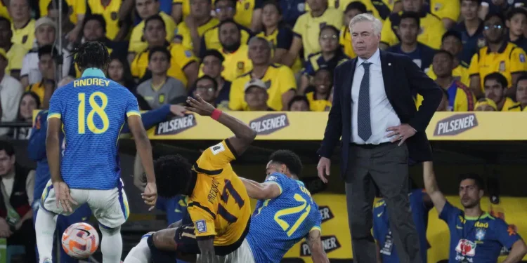 Brasil joga mal e fica no 0 a 0 com o Equador na estreia de Ancelotti