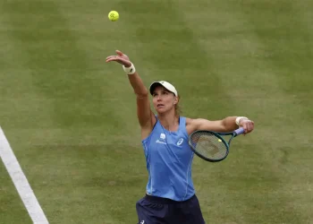 Bia Haddad conquista título de duplas femininas no WTA de Nottinhgam