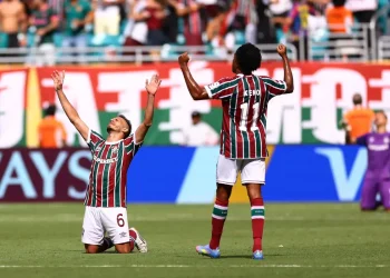 Flu segura empate com Mamelodi e se garante nas oitavas do Mundial