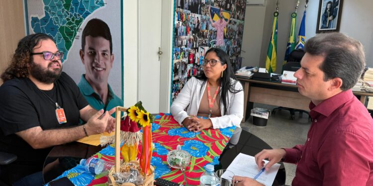 Paulo Júnior recebe representantes do Sintrase e reforça compromisso com servidores públicos