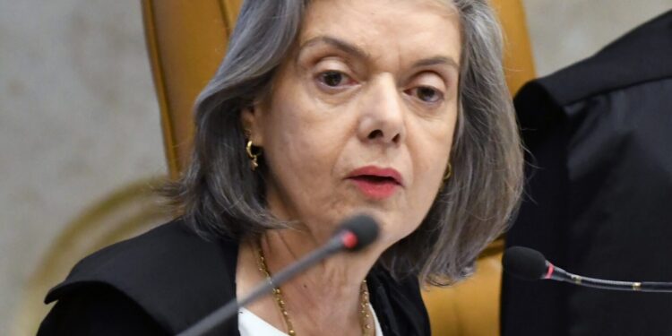 Presidente do TSE determina retotalização de votos das Eleições 2022 que resultará na troca de sete deputados federais