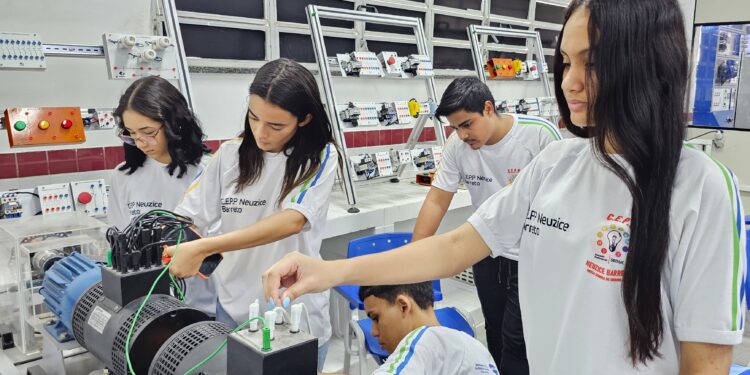 Secretaria de Estado da Educação abre inscrições para cursos técnicos de nível médio