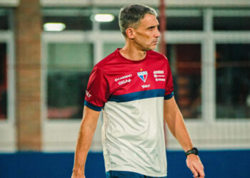 Após férias, Fortaleza retoma treinos com mudanças no elenco