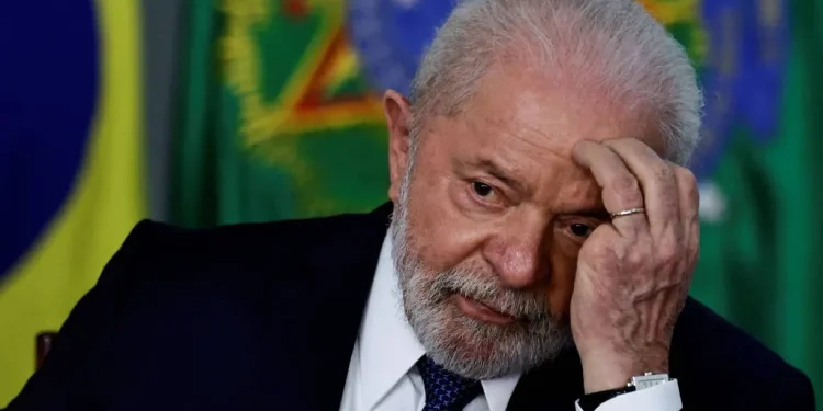 Governo Lula: desaprovação chega a 56%, revela instituto de pesquisa