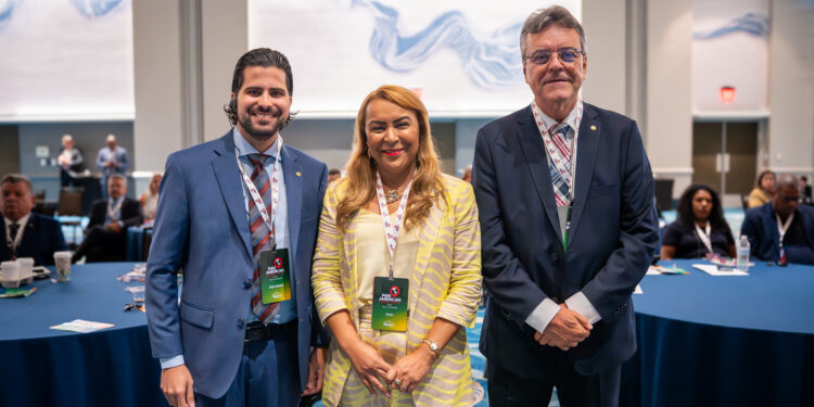 Deputado Luciano Pimentel representa Sergipe no primeiro Fórum Internacional da Unale