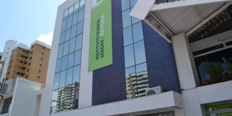 IFS oferece mais de mil vagas para cursos técnicos e de graduação