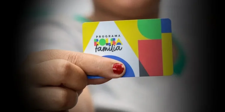 Bolsa Família: 1,4 milhão de famílias omitem cônjuge para garantir benefício