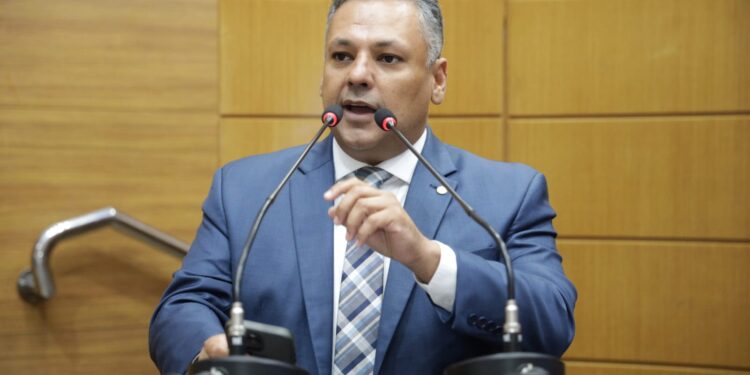 Ibrain de Valmir celebra chegada do gás natural a Lagarto