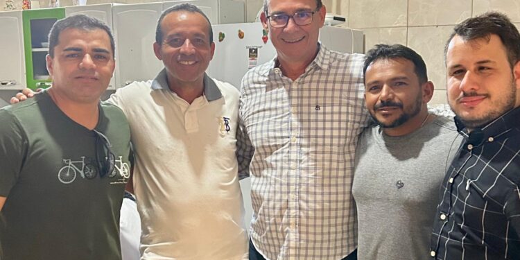 Zezinho Sobral fortalece grupo político em Porto da Folha com adesão de três vereadores