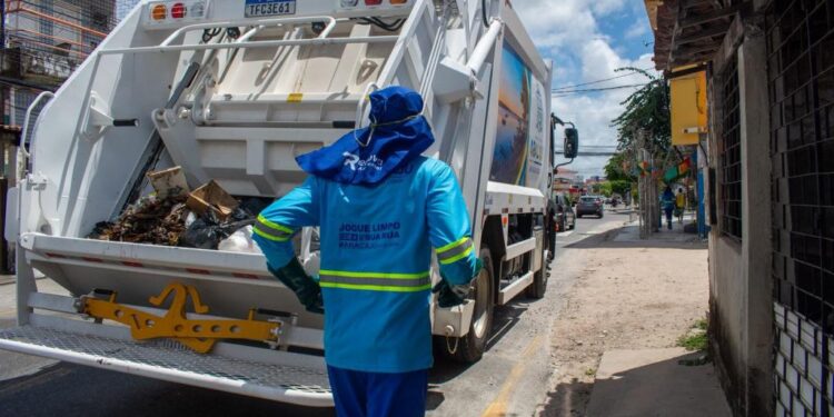 Prefeitura de Aracaju anuncia rescisão do contrato emergencial da coleta de lixo com a Renova Ambiental