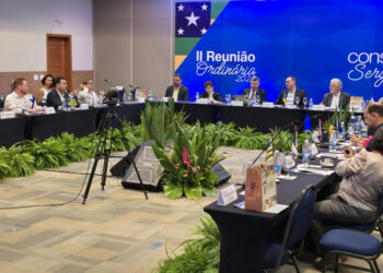 Em Sergipe, ministro da Educação assina portaria que autoriza uso de recursos do Salário-Educação na alimentação escolar