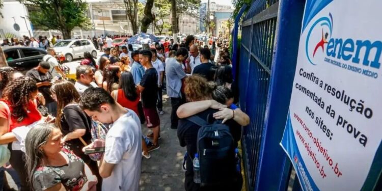 Prazo para pagar taxa do Enem 2025 é prorrogado até 27 de junho