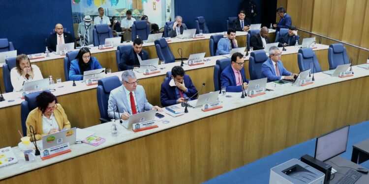 Câmara de Aracaju aprova PL de regularização fiscal que oferece até 100% de desconto em multas