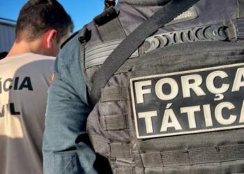 Homens são presos em flagrante por extorsão, usurpação de função pública e porte de arma de fogo em Propriá