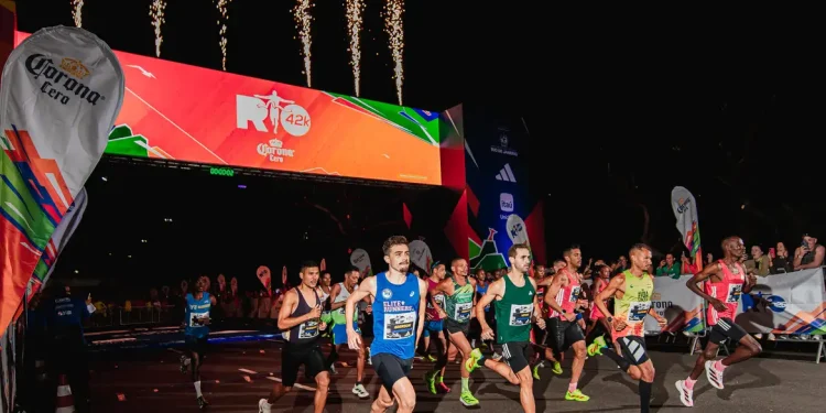 Maratona do Rio termina com recorde de inscrições e vitórias inéditas