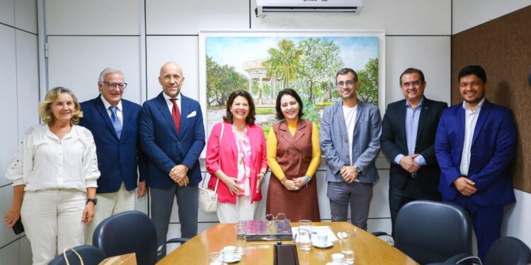 Prefeita Emília Corrêa recebe embaixadora da Espanha no Brasil e dialoga sobre parcerias