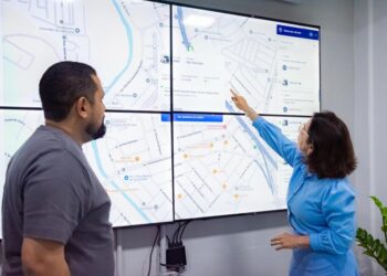 Tecnologia e eficiência: EMSURB monitora em tempo real os serviços de coleta em Aracaju