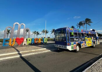 “Marinete do Forró” faz animação de turistas e aracajuanos no primeiro dia de funcionamento