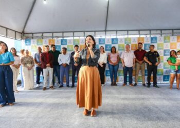 Prefeita Emília Corrêa entrega 244 unidades habitacionais do Residencial Mangabeiras