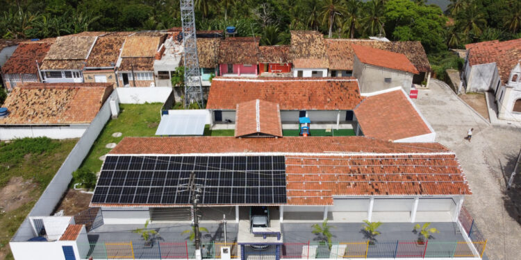 Prefeitura de São Cristóvão busca parcerias para avançar na implantação de energia fotovoltaica nos equipamentos públicos da cidade