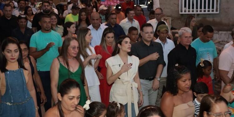 Deputada Yandra Moura prestigia eventos religiosos e reforça presença nos municípios sergipanos