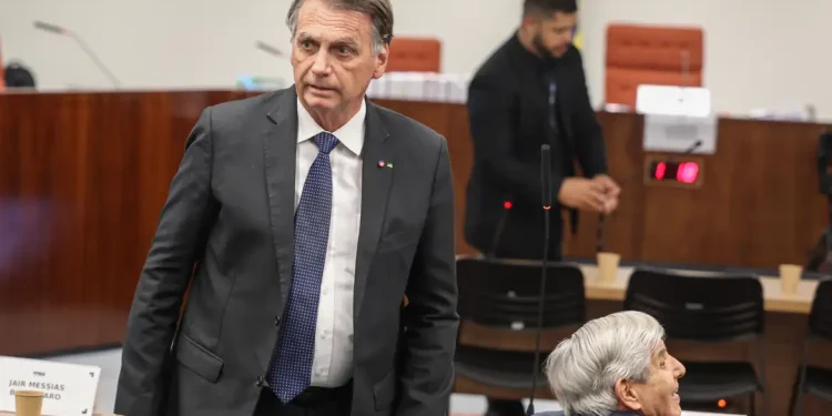 PGR pede condenação de Bolsonaro e mais 7 réus por golpe de Estado