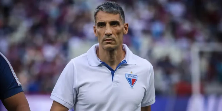 Fortaleza demite técnico Juan Pablo Vojvoda após 4 temporadas