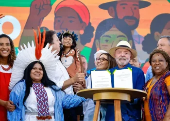 Lula anuncia investimentos em educação para comunidades tradicionais