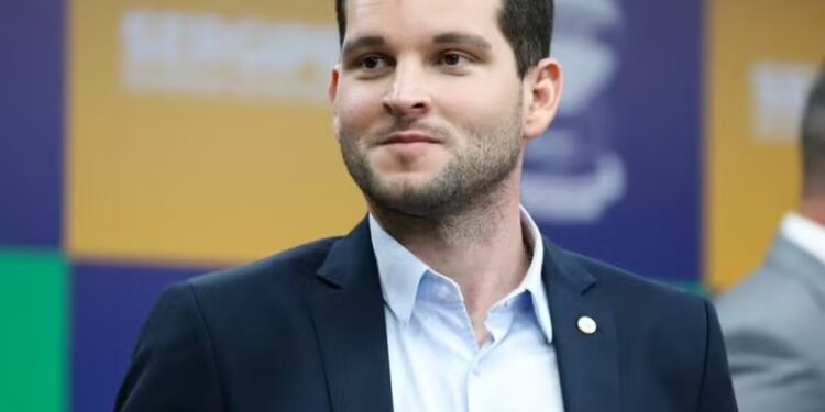 Neto Batalha propõe política estadual de combate ao HPV e reforça compromisso com a saúde