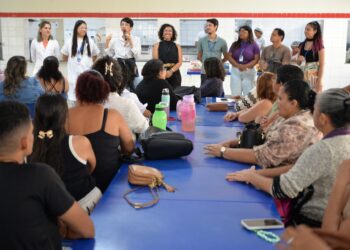 Merendeiros da rede estadual de ensino participam de capacitação promovida pela Secretaria da Educação