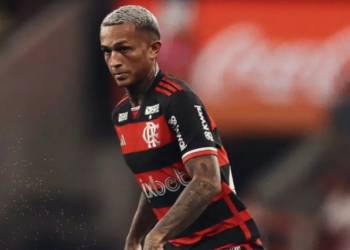 Roma intensifica conversas para contratar Wesley, do Flamengo