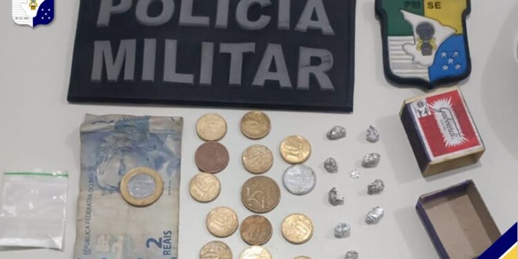 Polícia Militar apreende drogas e prende homem por tráfico em Lagarto