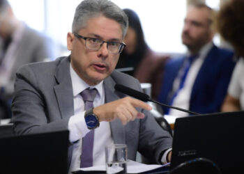 Senador Alessandro propõe mais transparência em shows bancados com dinheiro público