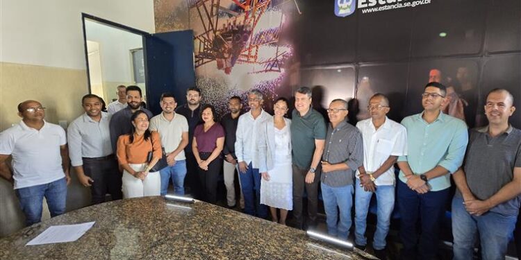 Posse de novos servidores reforça compromisso da Prefeitura de Estância com um serviço público eficiente e humanizado