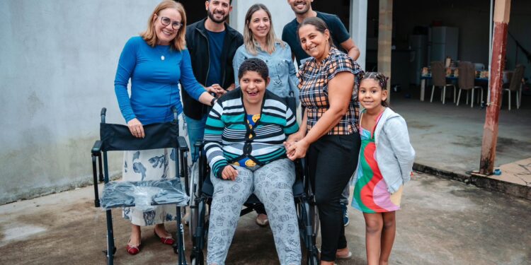 Prefeitura de Lagarto reforça compromisso com inclusão e dignidade por meio de entrega de cadeiras de rodas e banho