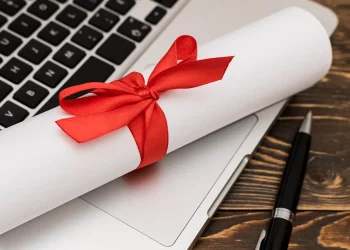 Diploma digital se torna obrigatório a partir de julho; veja principais mudanças