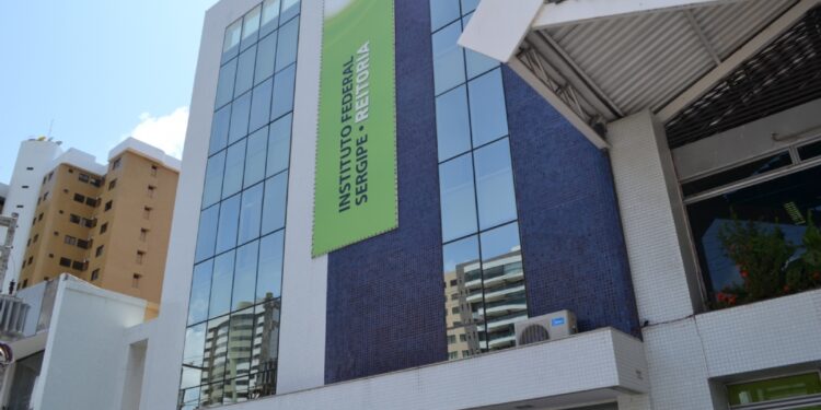 Instituto Federal de Sergipe abre inscrições para cursos gratuitos de Inglês e Espanhol Básico a distância