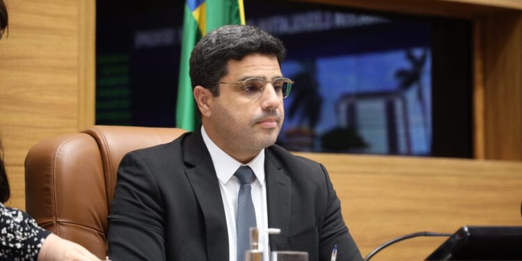 Jeferson Andrade defende que recursos aprovados irão garantir investimentos em infraestrutura e modernização da gestão pública