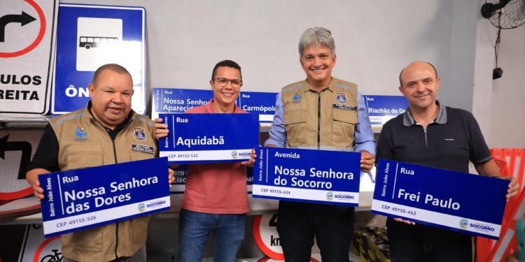 Prefeitura de Socorro entrega nova sede da fábrica de placas e inicia sinalização das ruas