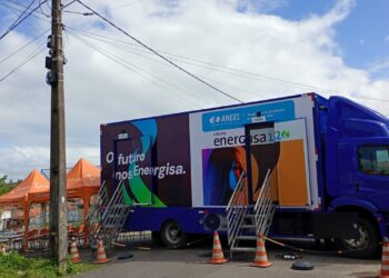 Energisa realiza palestras sobre o uso da energia e troca de lâmpadas em Itaporanga